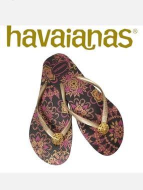 Havaianas LIMITED EDITION Swarovski Medallion Embellished Flip Flops Sz 10